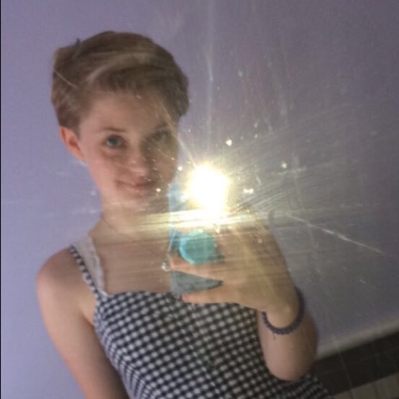 Meet the Posher Other - Meet your Posher, Lily